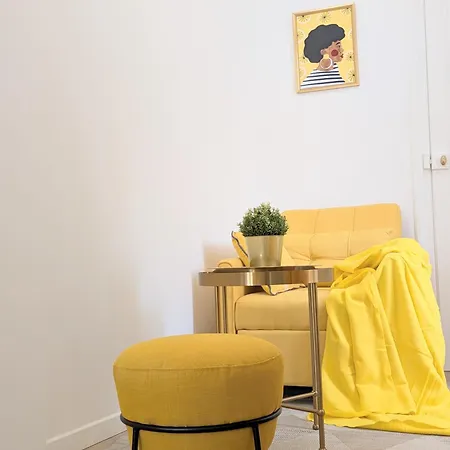 Carre D'or Centre Romanite *