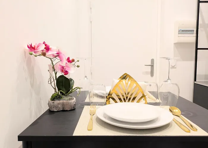 Carre D'or Centre Romanite Apartmán *