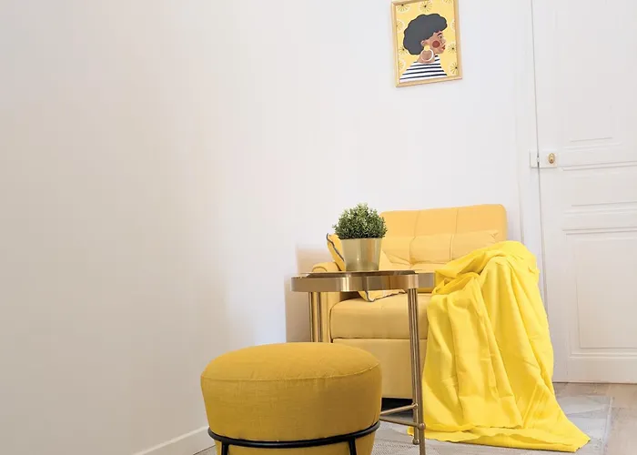 Carre D'or Centre Romanite *