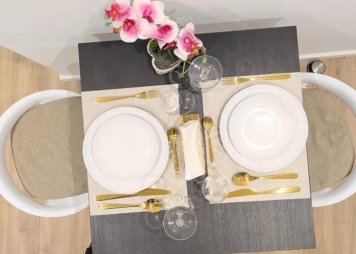 Carre D'or Centre Romanite Apartment Nimes