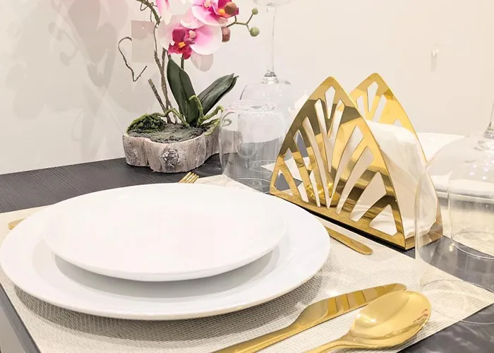 Carre D'or Centre Romanite Apartment